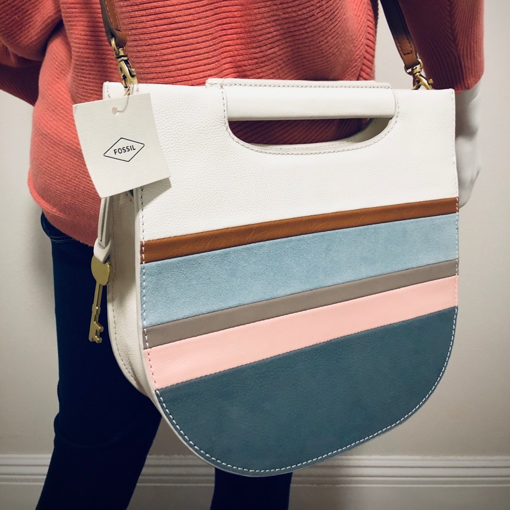 // SOLD // NWT • Fossil • Leather Crossbody Purse